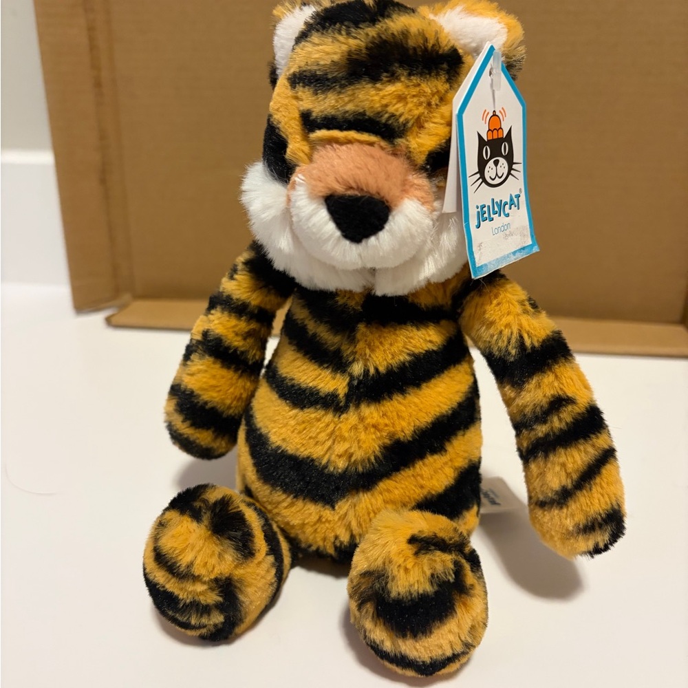RARE-RETIRED - Small Jellycat Bashful Tiger - NWT